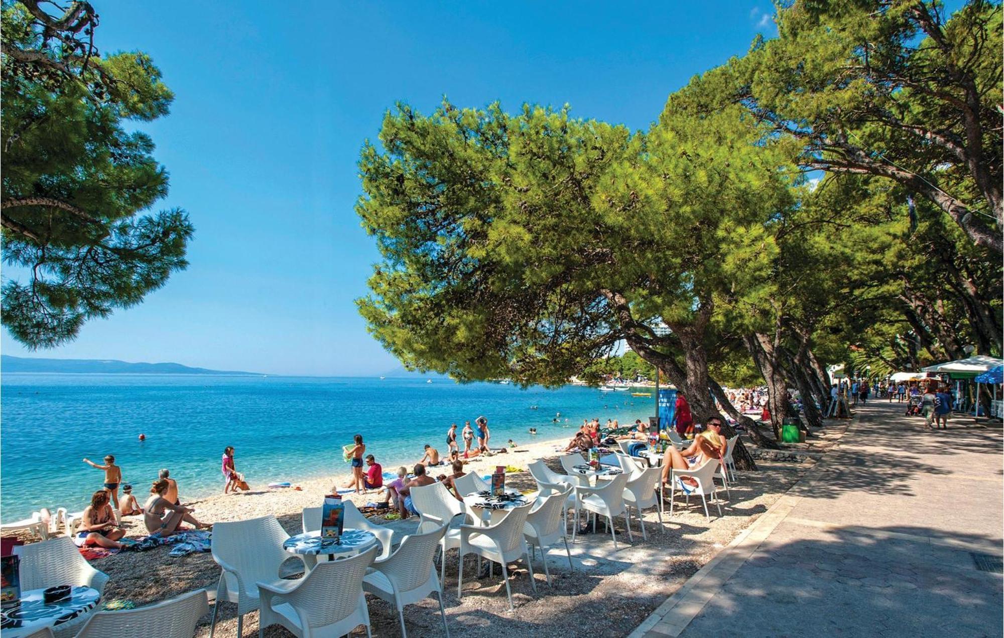Awesome Apartment In Makarska With Wifi 외부 사진