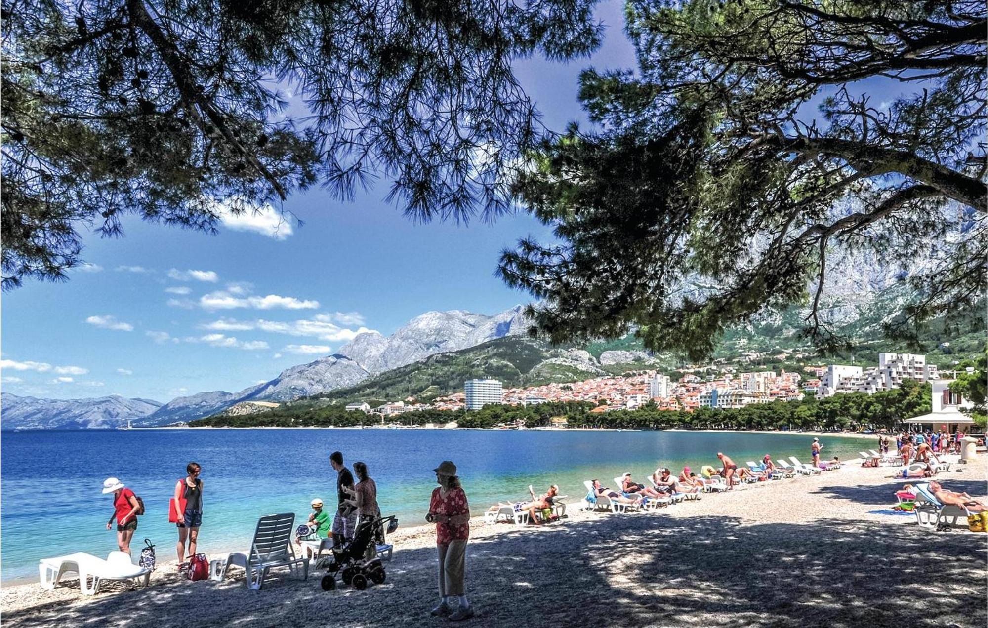 Awesome Apartment In Makarska With Wifi 외부 사진